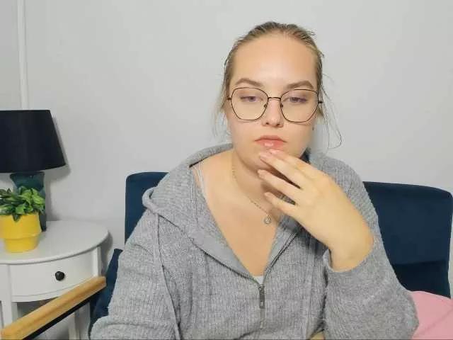 Watch sexy model AlicePretty69 AlicePretty69 from BongaCams