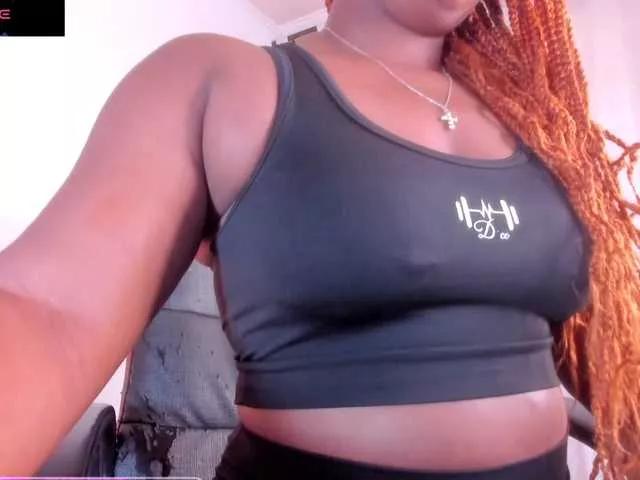 Angiiee on BongaCams 