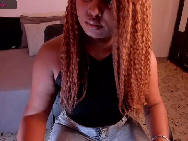 Angiiee on BongaCams 