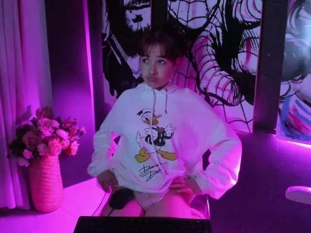 Anny-Bloom from BongaCams