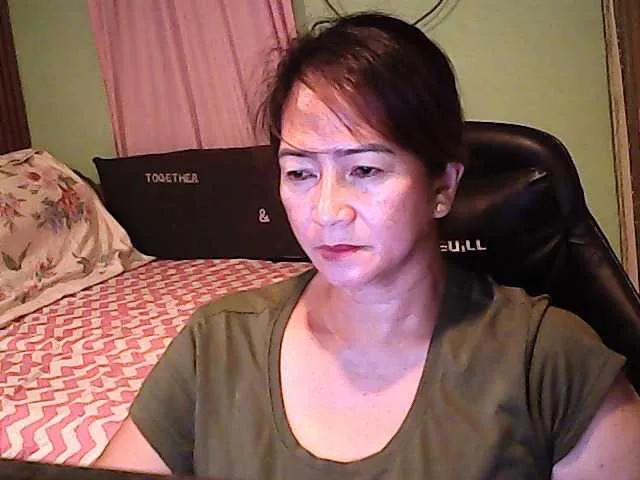 Arriane116 on BongaCams 
