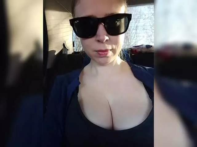 DashaKisa951 from BongaCams