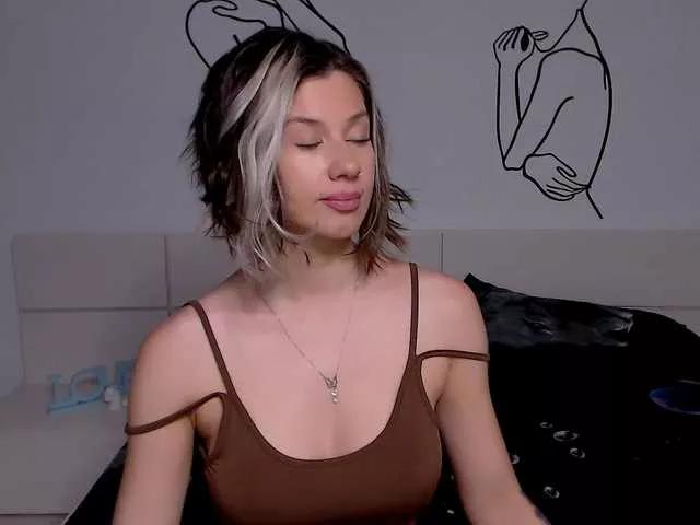 Admire 29 years old devilishfox from BongaCams devilishfox from BongaCams