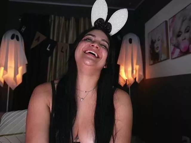 Checkout BongaCams's Emilyjhonson-1 Emilyjhonson-1 from BongaCams