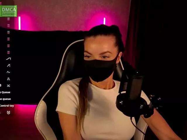FemAlice on BongaCams