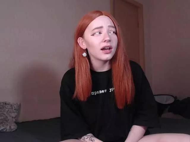 FlexxyLexy from BongaCams