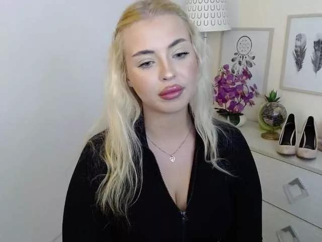 GinaLuscious on BongaCams