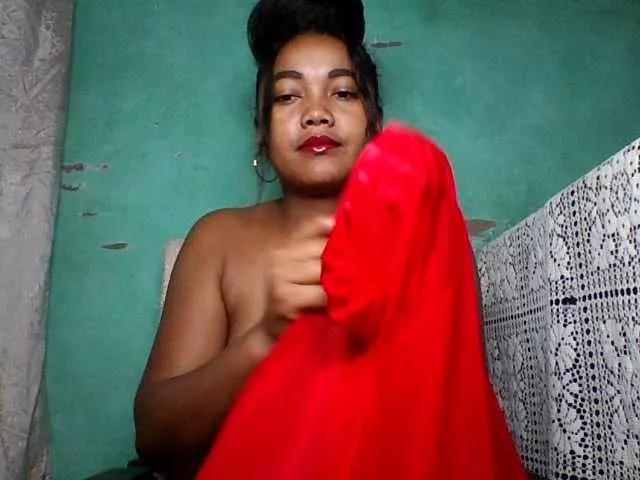 justine33 from BongaCams