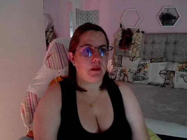 katie-joness on BongaCams 