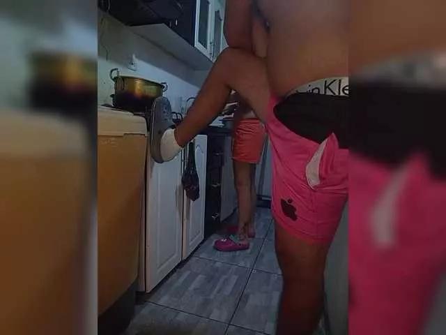 Hot Kingofqueen23 wants you to fuck their body now Kingofqueen23 from BongaCams