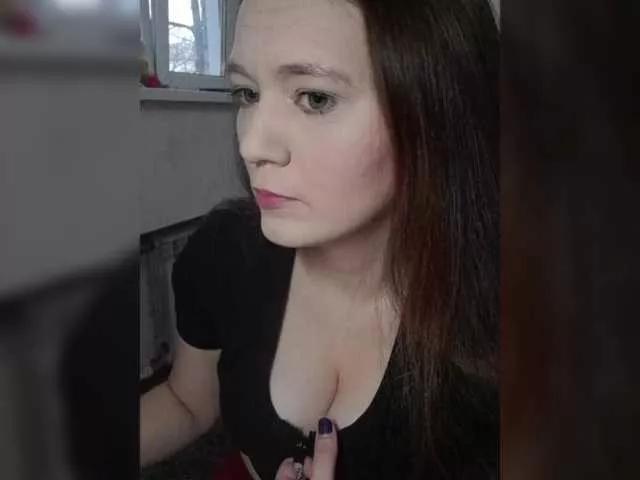 Kisa75 from BongaCams