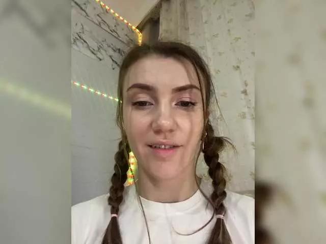 Discover KristinaMoonx, she wants to masturbate for you KristinaMoonx from BongaCams