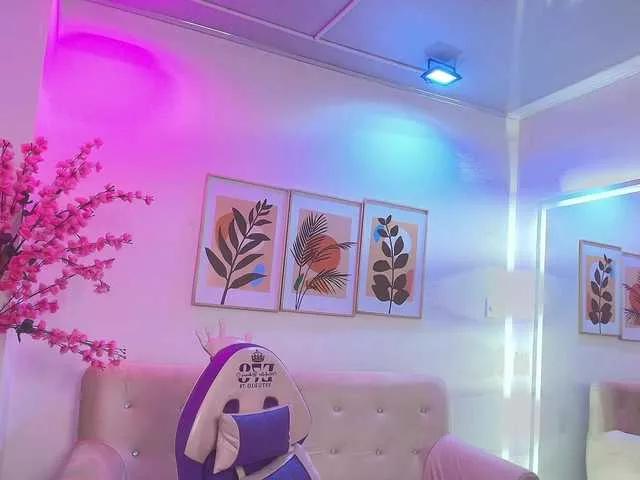 Leia-laurent from BongaCams