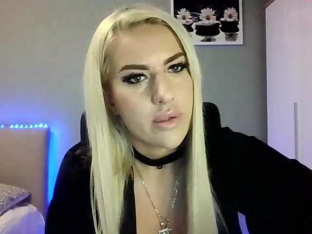 Explore sexy performer LeylaDesire LeylaDesire from BongaCams