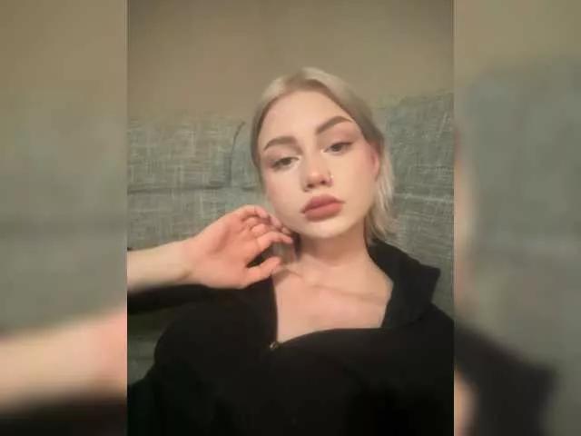 Linaaa from BongaCams