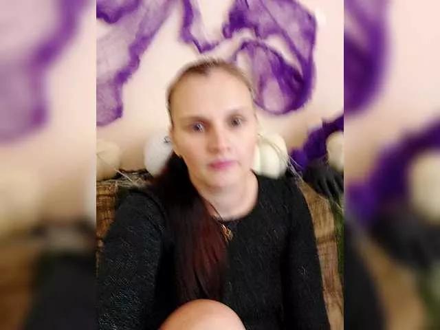 Naked LisaLovHoney wants you to fuck her body now LisaLovHoney from BongaCams