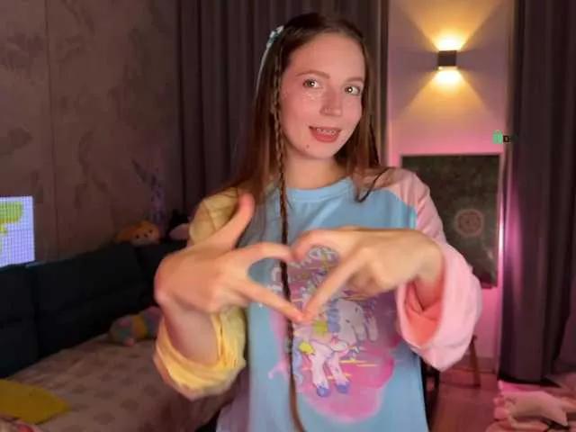 Masturbate to LissaSkarlet, she wants to masturbate for you LissaSkarlet from BongaCams