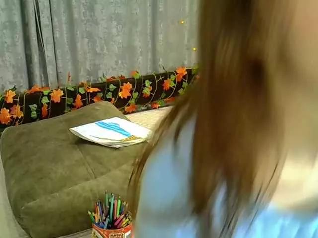 Amazing LittleLisse wants you to fuck her body now LittleLisse from BongaCams