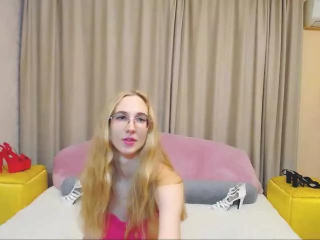 LizzieBrait on BongaCams 