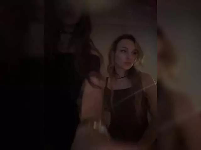 Watch 24 years old Lunaluxseri from BongaCams Lunaluxseri from BongaCams