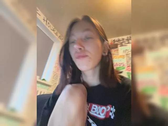 lyricssa from BongaCams