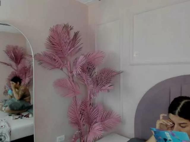 Explore 18 years old Madyscarlett from BongaCams Madyscarlett from BongaCams