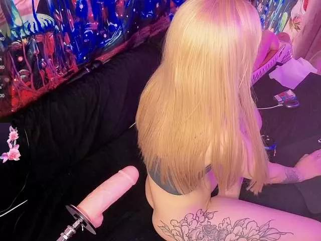 Watch sweet escort MariiaMilk MariiaMilk from BongaCams