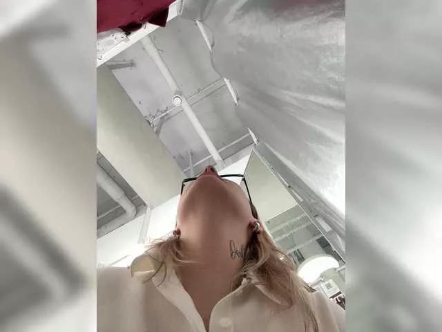 Try Miss-Fetish, she wants to masturbate for you Miss-Fetish from BongaCams