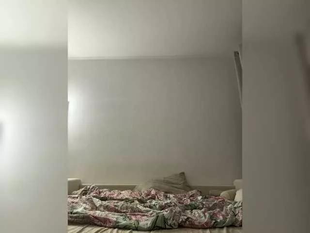 Watch naked camslut Murr-murr murr-murr from BongaCams