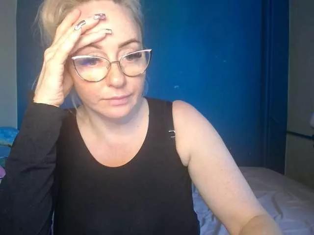 NADINNNE on BongaCams 