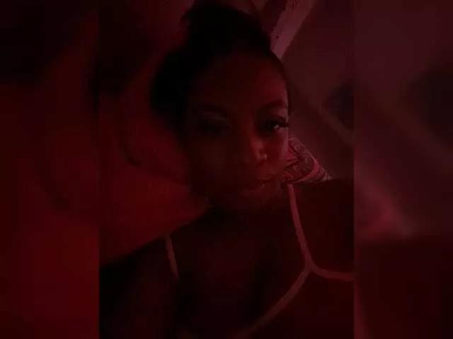 Gorgeous NahomyHart wants you to fuck her body now NahomyHart from BongaCams