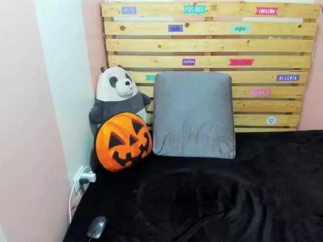 NatashaChitan on BongaCams 