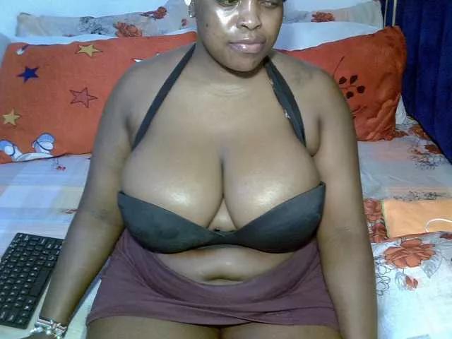 Admire BongaCams's Pretty-beuty Pretty-beuty from BongaCams