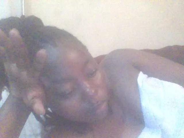 Explore PrettyG, she wants to masturbate for you PrettyG from BongaCams