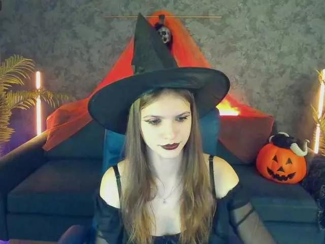 Discover cute performer PussyOnLuck PussyOnLuck from BongaCams