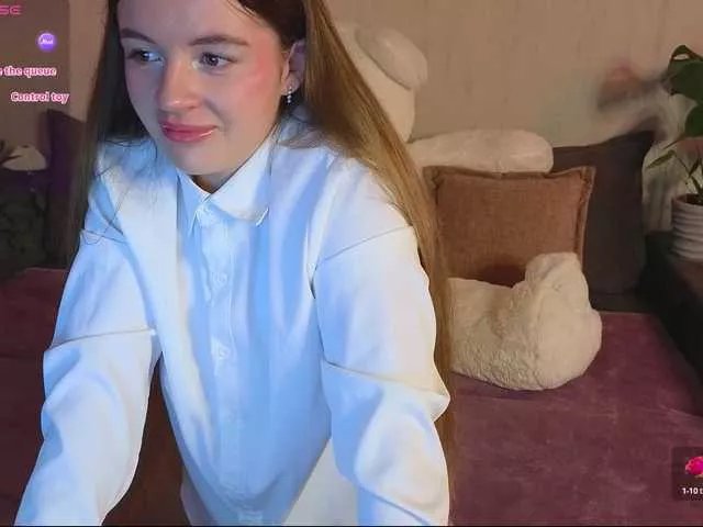 RosalineLov from BongaCams