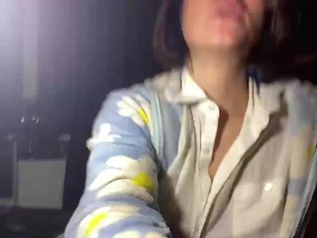 Sara28 on BongaCams
