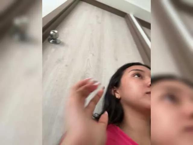 Try Sarayu-, she wants to masturbate for you sarayu- from BongaCams