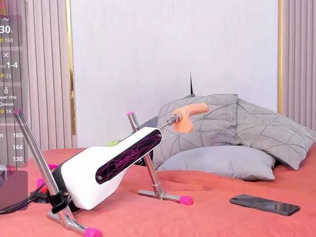 Skylar-Smith from BongaCams