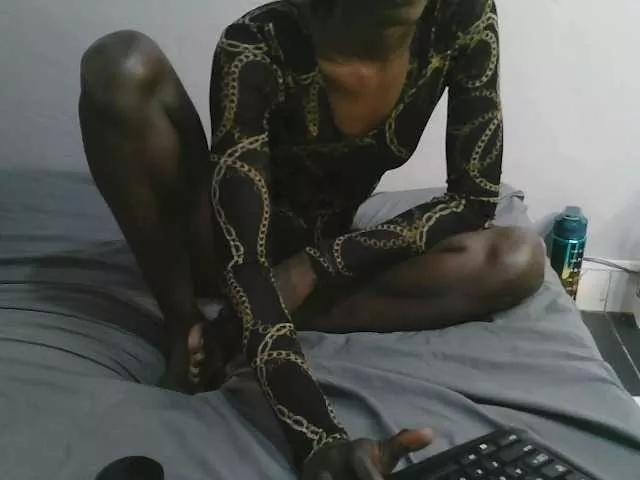 Try gorgeous slut Starpettite Starpettite from BongaCams