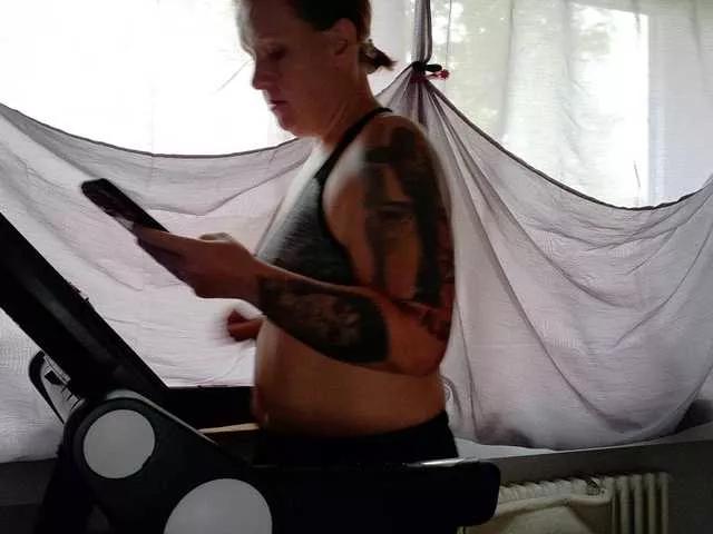 Wetgerman2 from BongaCams