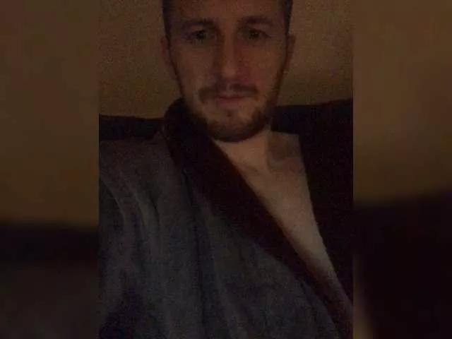 wowtoxic on BongaCams