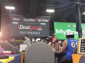 Try Aliceriverscam, she wants to masturbate for you aliceriverscam from Chaturbate