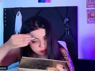 Join slutty slut Aliceusen aliceusen from Chaturbate