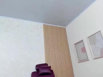 Explore 19 years old amelia_adms from Chaturbate amelia_adms from Chaturbate