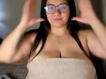 Join Aurablack_, she wants to masturbate for you aurablack_ from Chaturbate