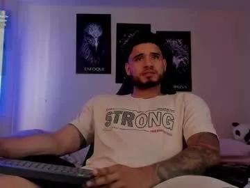 Masturbate to sweet performer Austintorres_ austintorres_ from Chaturbate