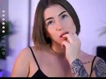 Explore Babbyaisha, she wants to masturbate for you babbyaisha from Chaturbate