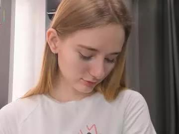 elvyrose from Chaturbate