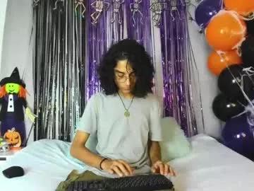 ethanblackwoodd from Chaturbate